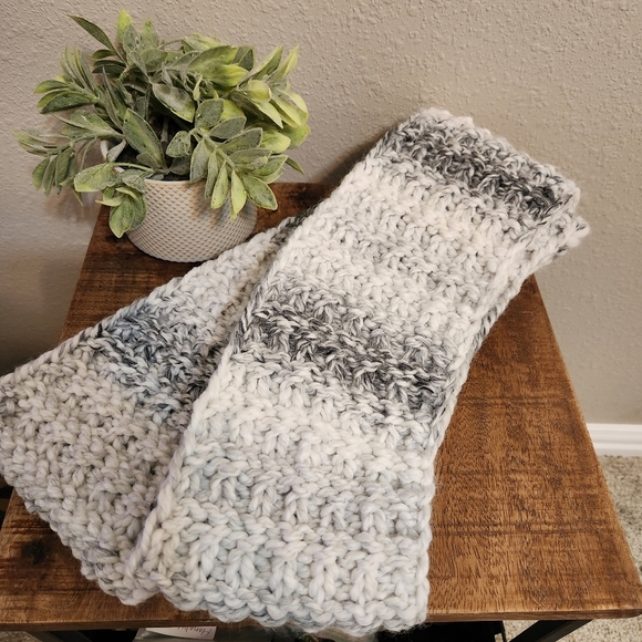 Handmade Knit Scarf in Marble‎ Color - Picture 1 of 6